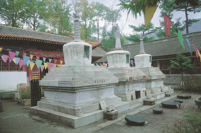 三塔寺