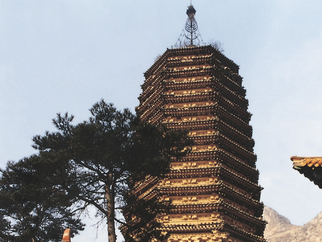 觉山寺塔