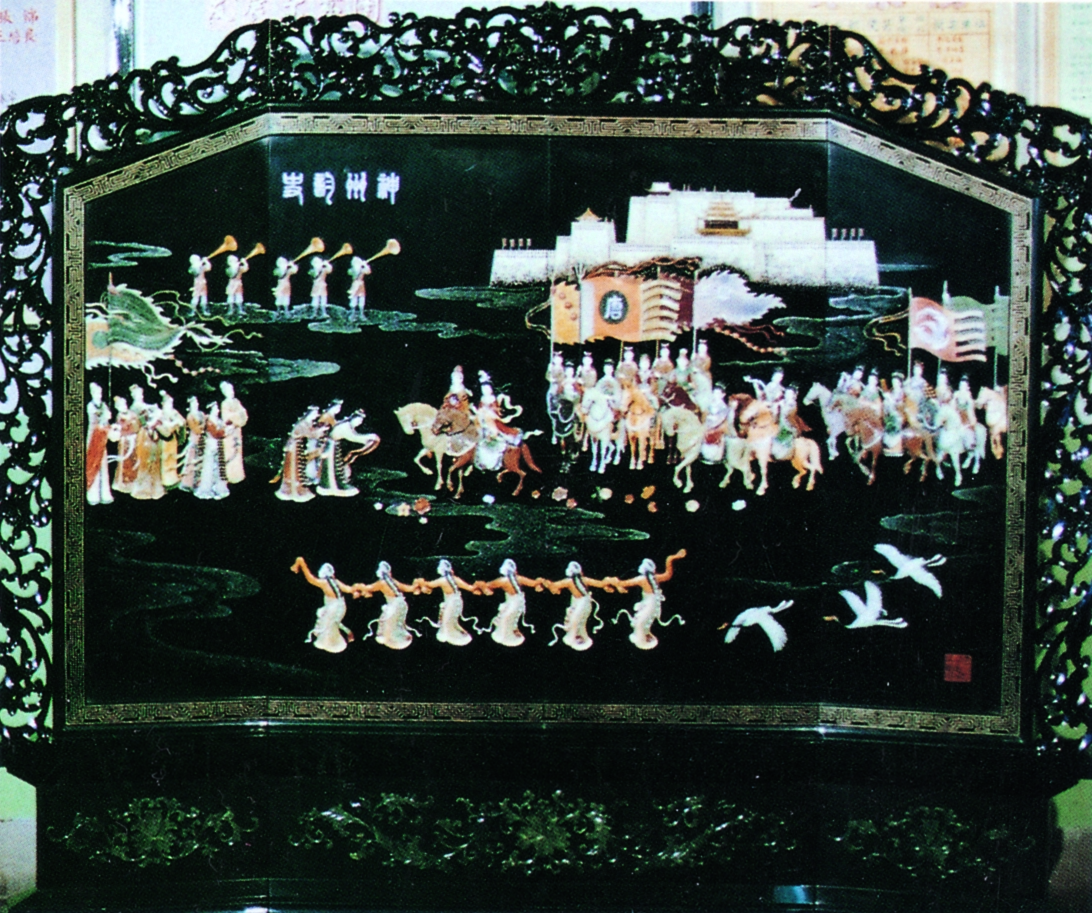 雕刻、髹漆与云雕