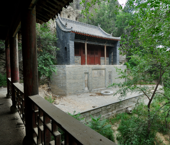 冽石寒泉