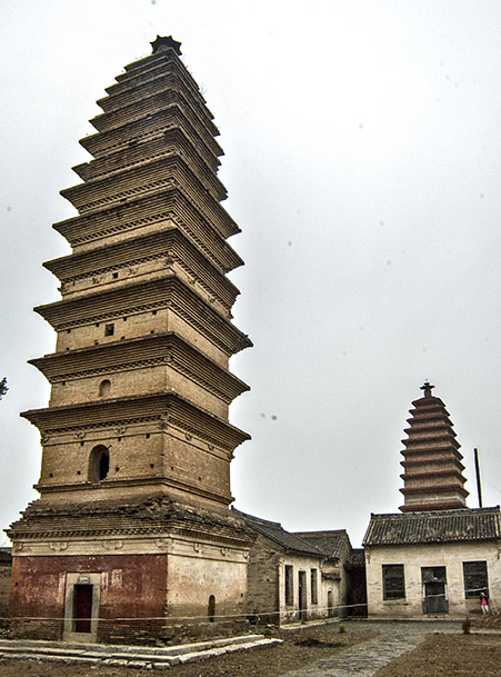 三圣瑞现塔