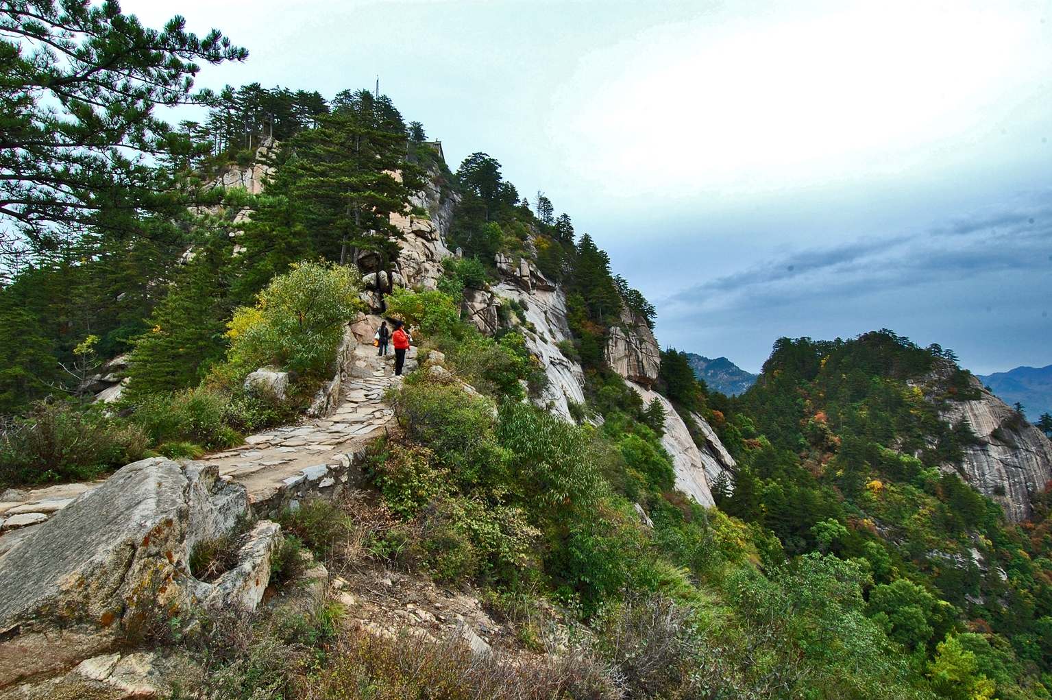 方山北武当山8566
