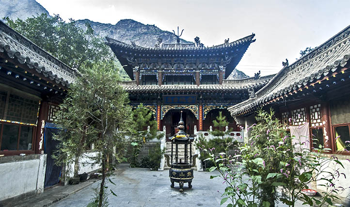 觉山寺砖塔