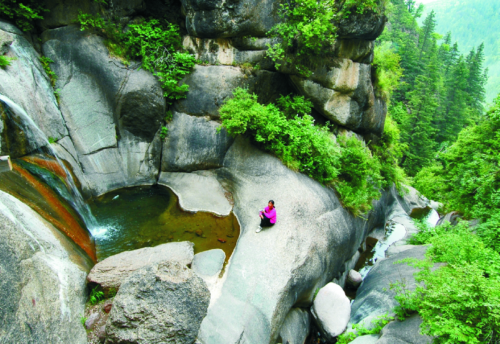 芦芽山情人谷