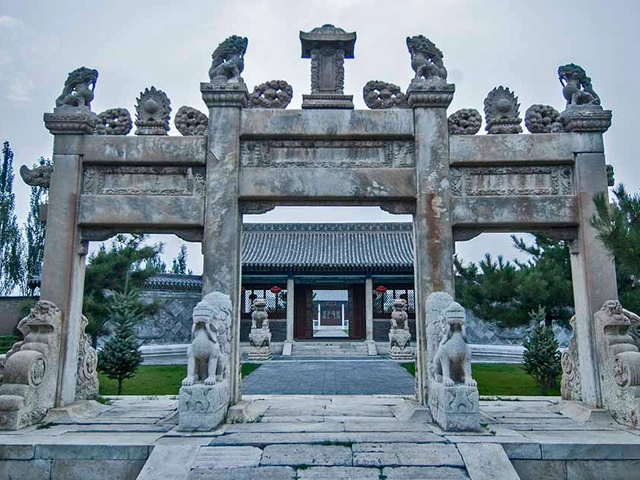 栗毓美墓