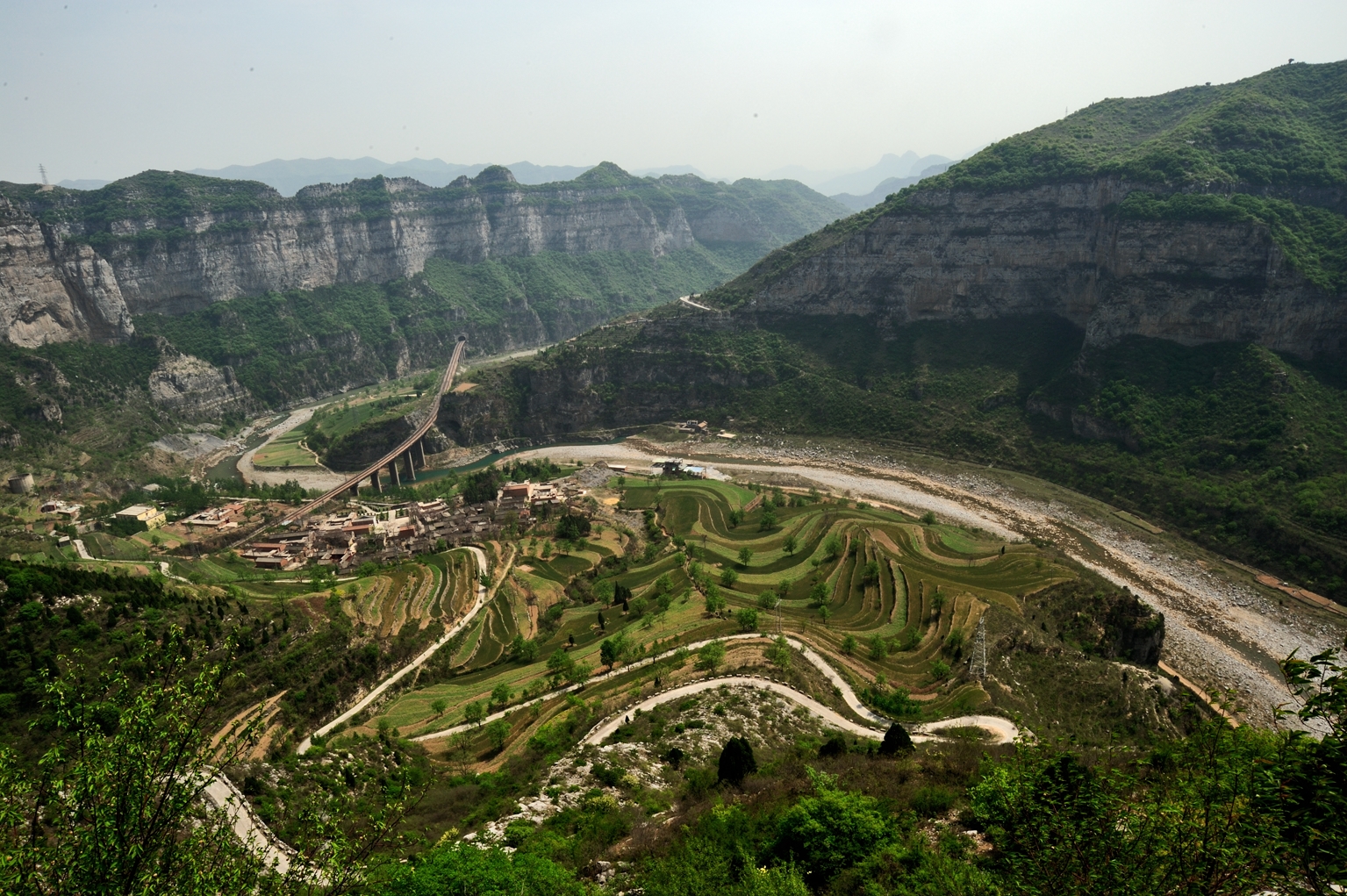 沁河